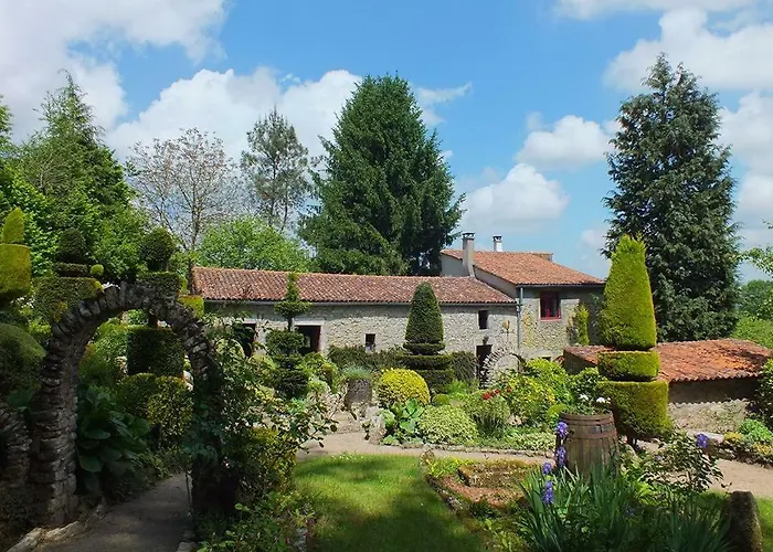 Le Jardin D'abel * Les Châtelliers-Châteaumur